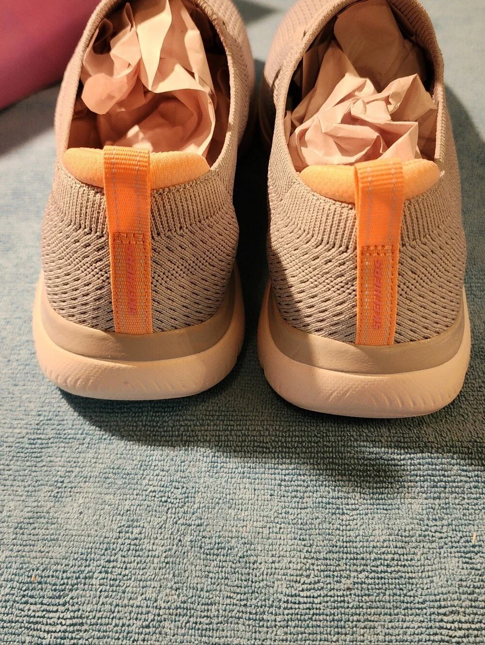 Skechers Women's Knit Slip-On Sneakers Grey - Light Peach NIB Size 10